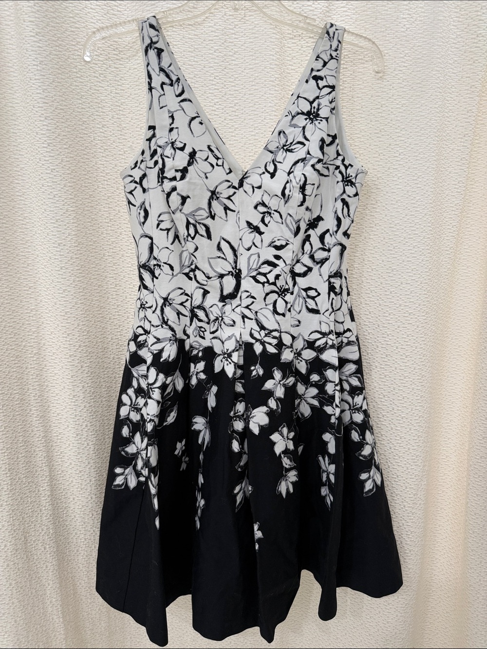 Lauren Ralph Lauren V-Neck Black & White Fit-and-Flare Dress